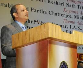 Principal Secretary of Education Shri Vivek Kumar addressing at the Conclave on February 24, 2015